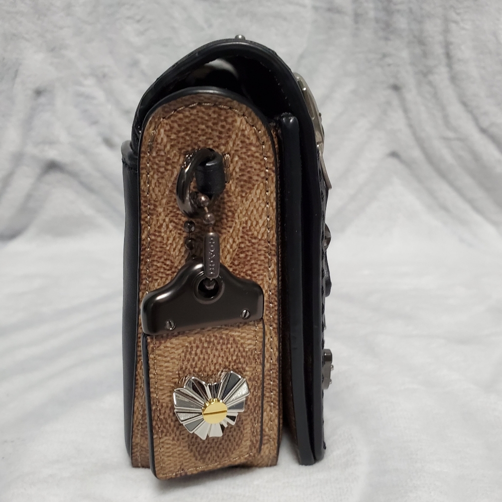 ❌SOLD❌ Coach 1941 Souvenir Pins Dinky 77916 - Picture 10 of 12